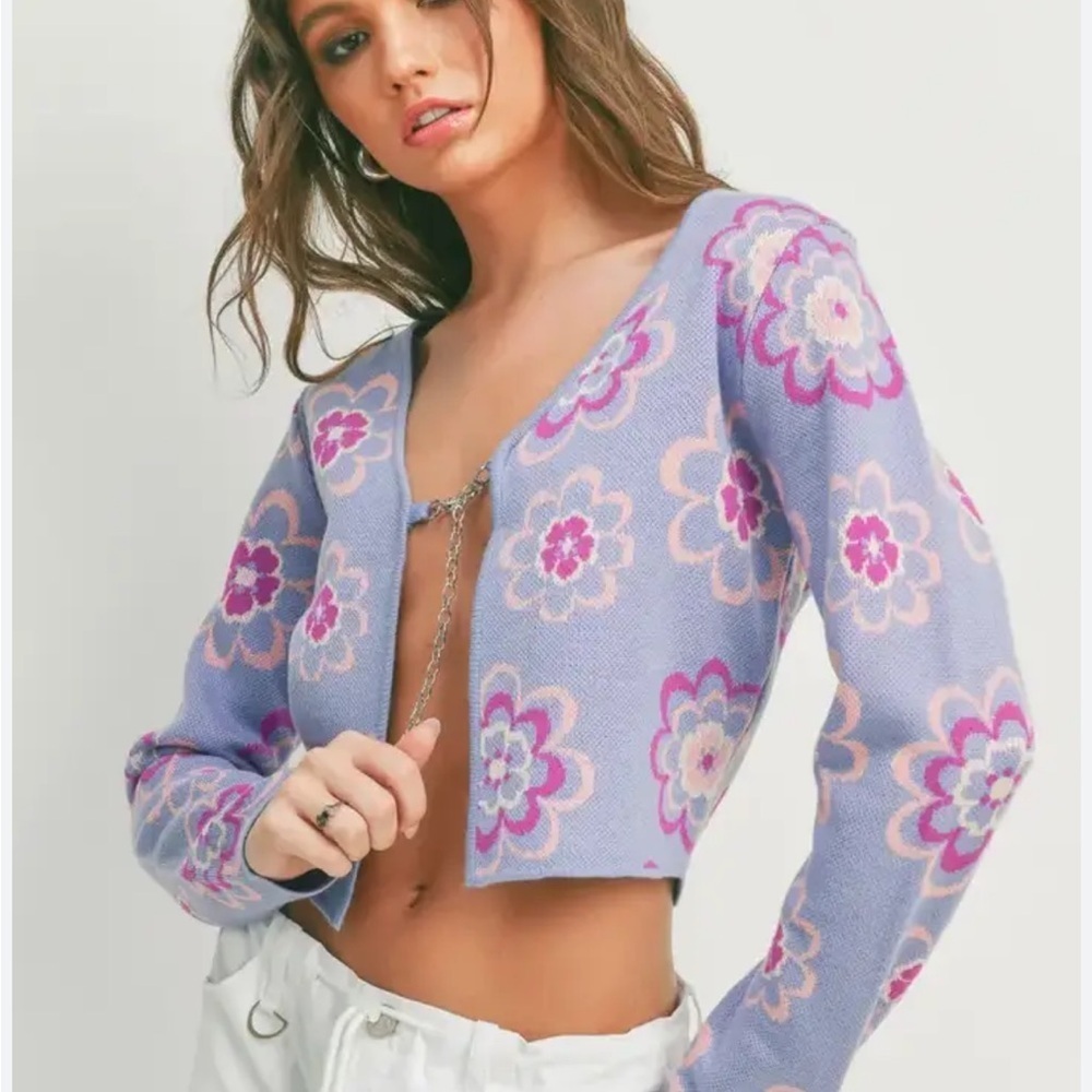 The Ragged Priest Women's Floral Sweater - Purple/pink floral size small NWT